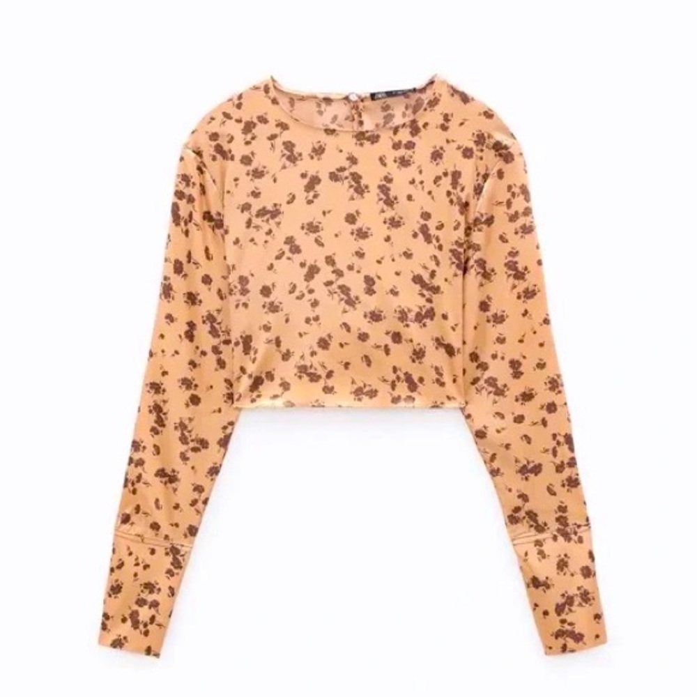 NWT Zara Cropped Satin Blouse in Peach - Size S